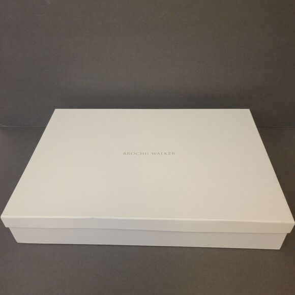 Brochu Walker White Large Empty Storage Gift Box - Picture 1 of 5